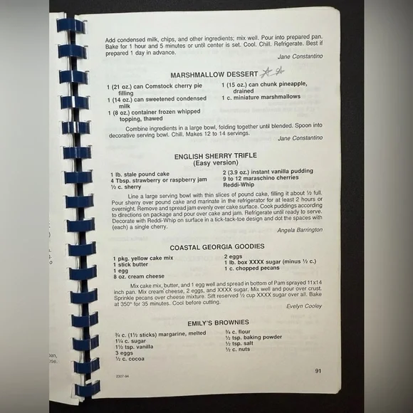 Vtg ST. Mary's School Parish Community Classy Cookin COOKBOOK 1995 Rochester NY - Picture 6 of 6